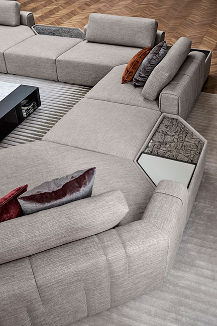 Karphi sofa by Molteni&C